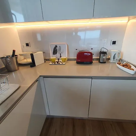 Sunset Waves By Kalmarent アパート