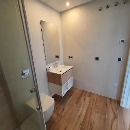 Daire Sunset Waves By Kalmarent