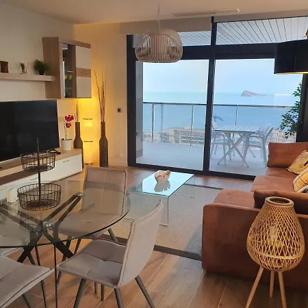 Sunset Waves By Kalmarent *