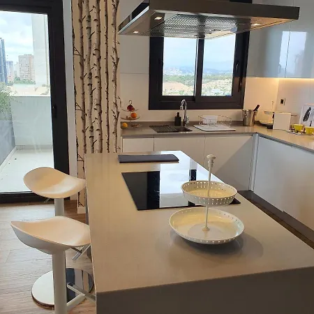 Sunset Waves By Kalmarent