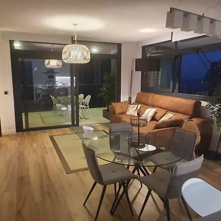 Sunset Waves By Kalmarent *