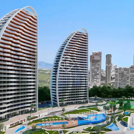 Sunset Waves By Kalmarent *