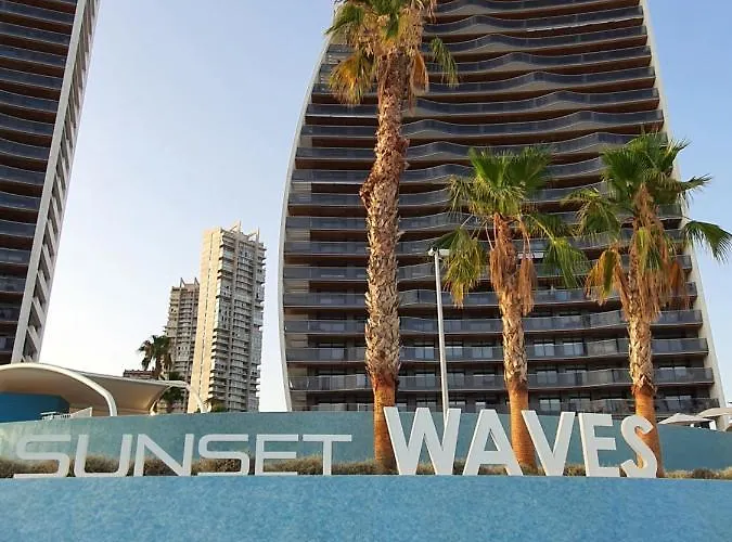 Sunset Waves By Kalmarent * Benidorm